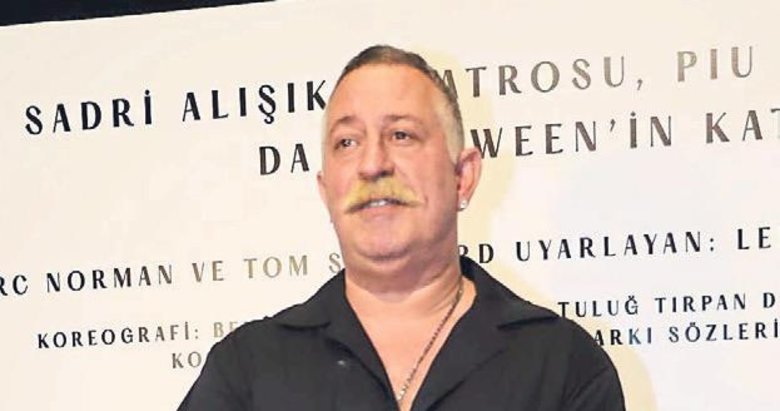 Cem Yılmaz’dan Uraz Kaygılaroğlu’na destek