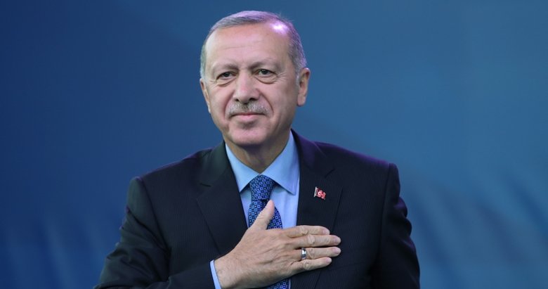 Başkan Erdoğan’dan Ahmet Nur Çebi’ye tebrik