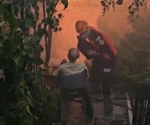 İzmir’deki yangından duygu dolu görüntüler