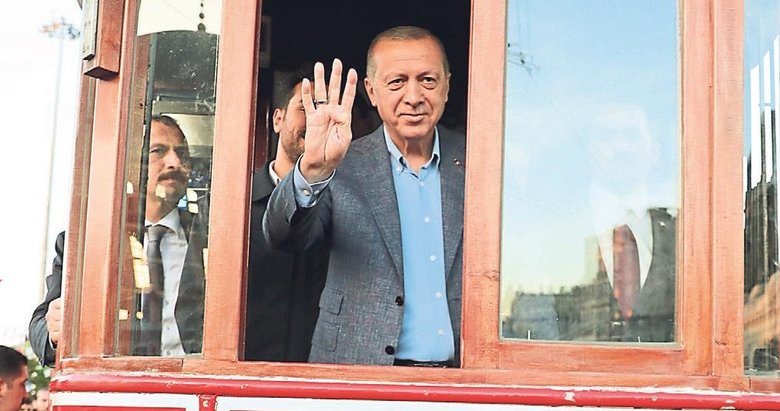 Erdoğan: sanatçılar dalkavukluk yapmaz