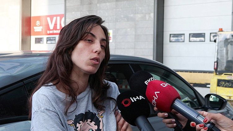 Ahu Tuğba’nın kızından olay açıklamalar: Annemin yastığında bir miktar kan vardı