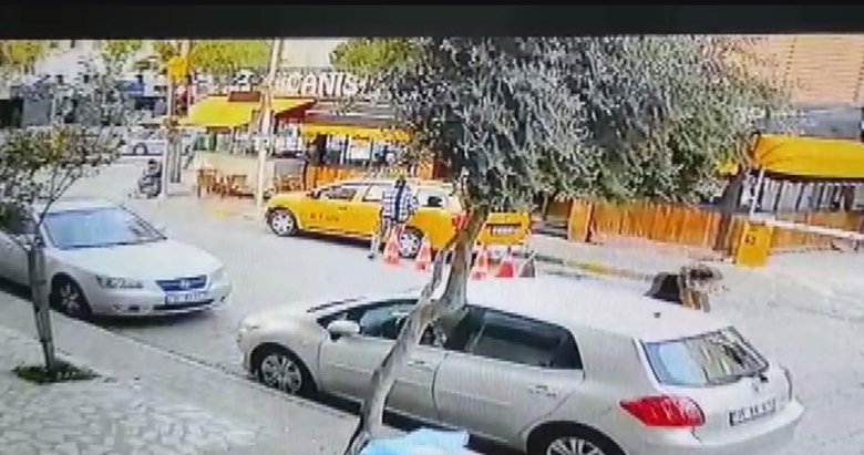 İzmir’de kaçırdığı taksi ile yayaya çarpan kadın, kovalamaca sonucu yakalandı