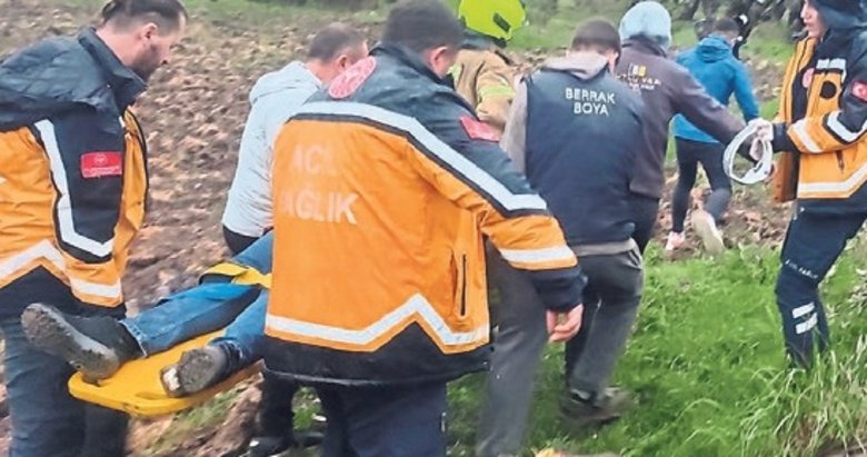 Zeytinliğe savrulan arabadaki 1kişi yaralandı