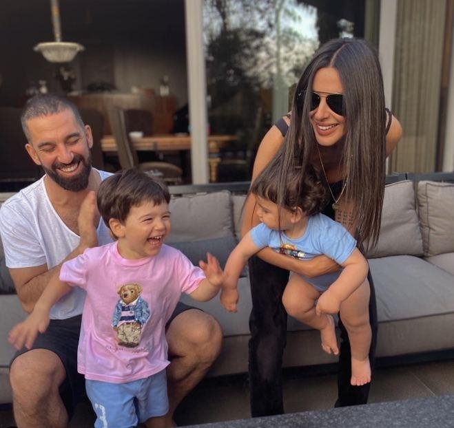 Garsonun isteğini geri çevirmedi! Arda Turan’dan büyük jest