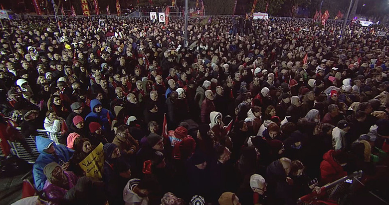 Saraçhane mitinginde polise saldırmışlardı! Valilik açıkladı: 35 kişi gözaltında