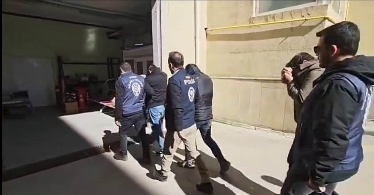 İzmir dahil 8 ilde 'bungalov dolandırıcılığı' operasyonu: 210 milyon liralık vurgun