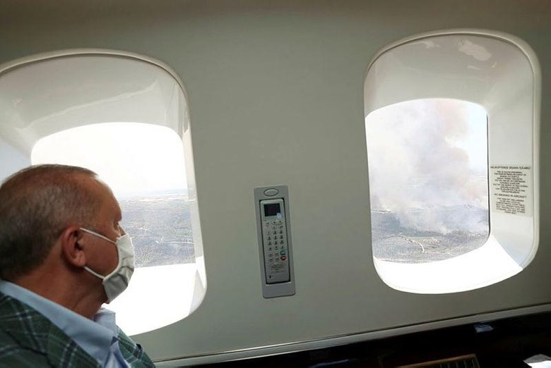 Başkan Erdoğan yangın bölgesinde! Havadan incelemelerde bulundu bilgi aldı