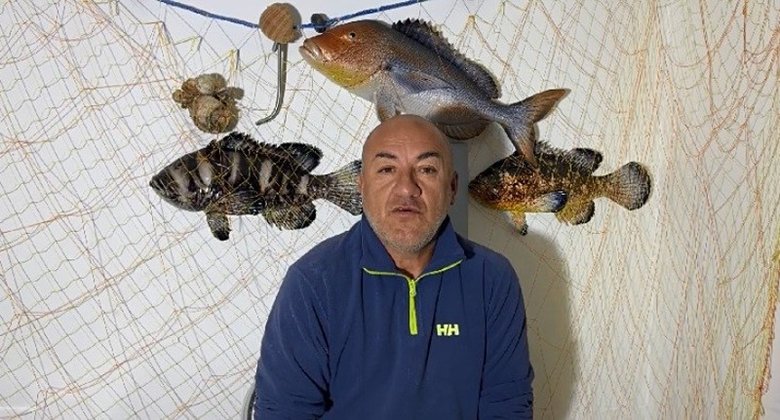 Yunanlılara kafa tutan balıkçı 1 tonluk ay balığı yakaladı