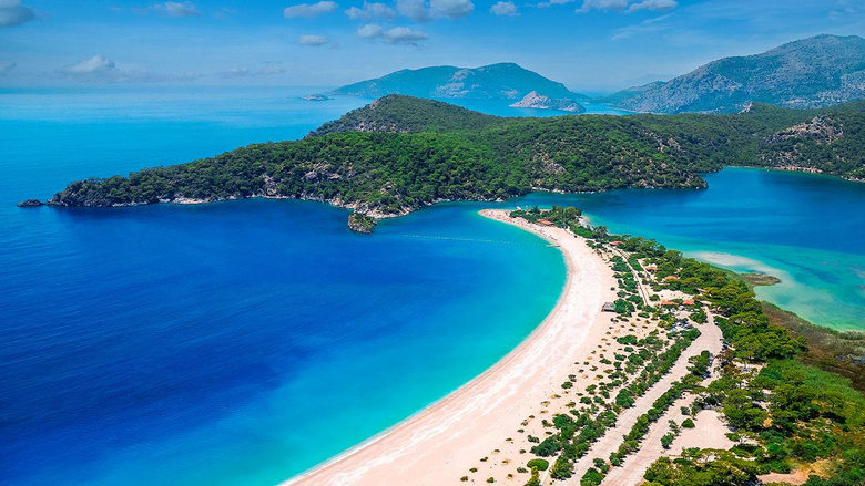 bakanliktan-bodrum-ve-antalyada-denize-sifir-turizm-hamlesi-1777831547539.png