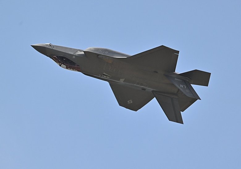 Tom Barrack İzmir’i gezdi, Barışın anahtarı Türkiye dedi