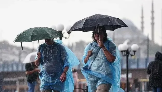 hava-durumu-son-dakika-yeni-hafta-kabus-gibi-basliyor-kuvvetli-firtina-ve-saganak-alarmi-meteoroloji-il-il-aci-1788766536387.jpeg