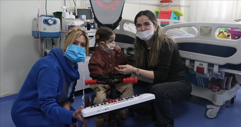 Anne ve oğulun kalpten hediyesi