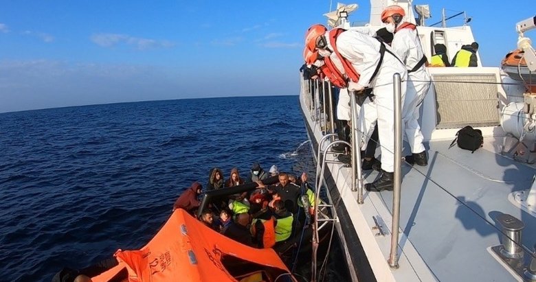 Aydın’da 82 düzensiz göçmen kurtarıldı