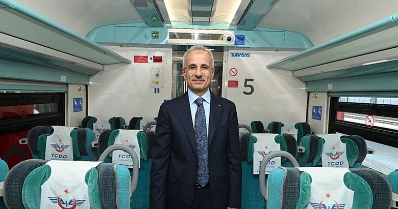 Bakan Uraloğlu duyurdu! Yüksek hızlı trenlerle 110 milyon yolcu seyahat etti