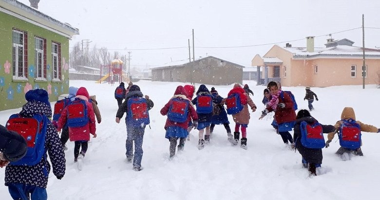 Eskişehir ve Çanakkale’de okullar tatil mi? 8 Ocak kar tatili olan iller...