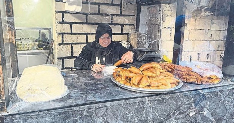 Filistinliler mülteci kampında Ramazan adetlerini yaşatıyor
