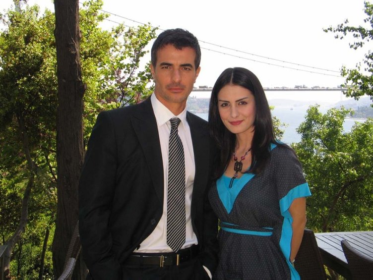 Özlem Yılmaz hayranlarına üzücü haberi verdi