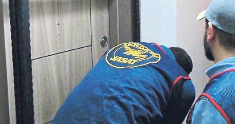 Jandarmadan çilingirli suçlu avı