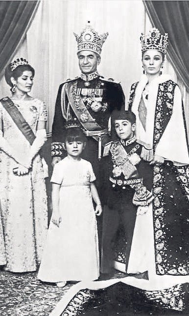 kadim-imparatorluklardan-devrime-iranin-tarihi-1777928916397.jpeg