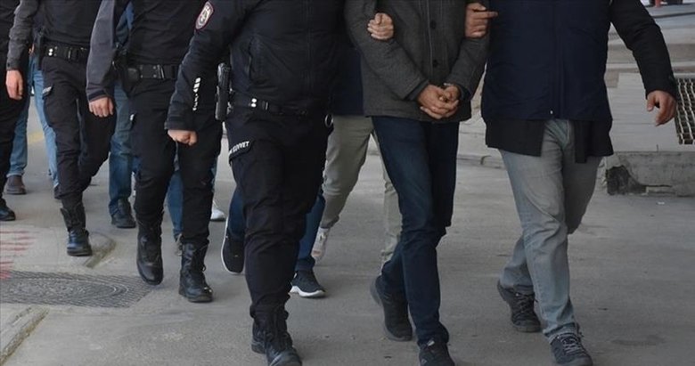 İzmir’de FETÖ operasyonu! Gözaltılar var