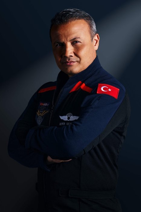 Tarihi gün! İlk Türk astronot Alper Gezeravcı’nın uzay yolculuğu için geri sayım başladı | Fırlatma bu gece 01.11’de