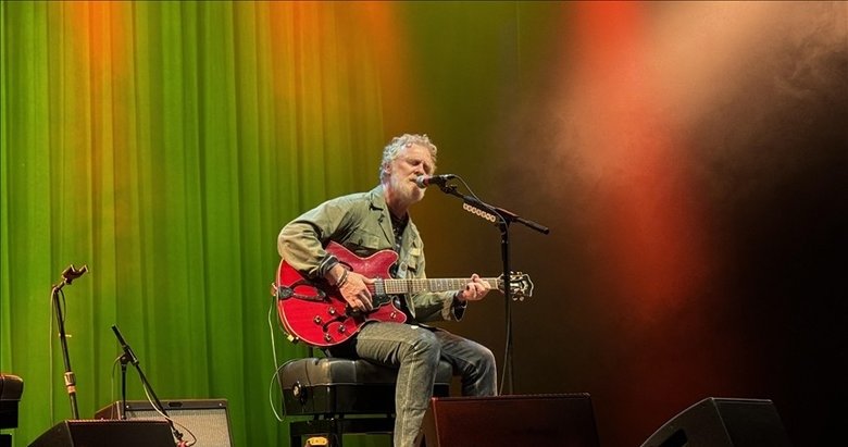 Oscar ödüllü Hansard ilk kez Türkiye’de konser verdi