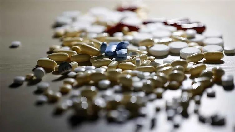 Şifa niyetine içiyorsunuz ama... Her gün vitamin hapı alanlar için korkutan uyarı!