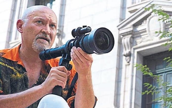 Zirveden inmiyor ama film de çekmiyor