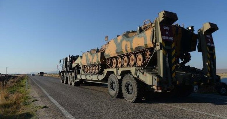 Suriye sınırına dikkat çeken askeri sevkiyat