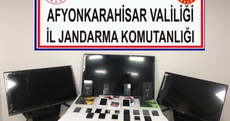 Irak ve Suriye’den kaçak getirilen televizyon ve telefon yakalandı