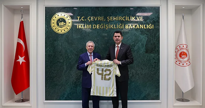 Bakan Kurum, Fenerbahçe Başkanı Aziz Yıldırım’ı kabul etti...