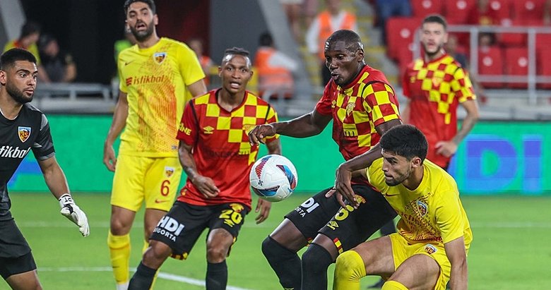 Göz-Göz gözdağı verdi