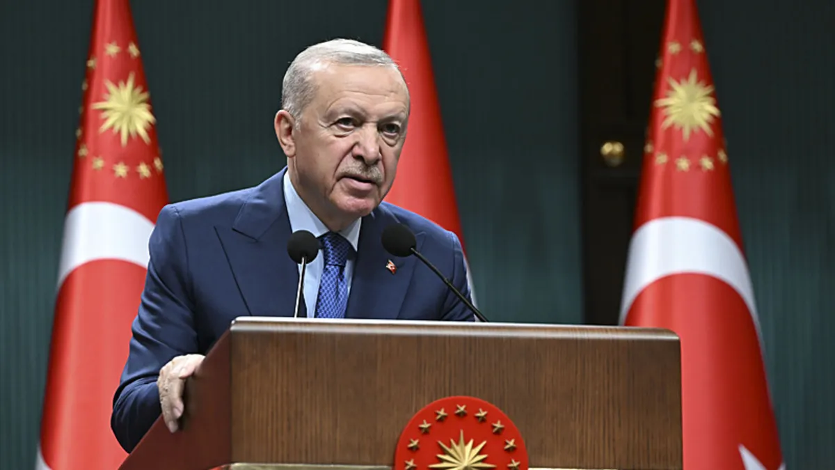 Başkan Erdoğan: ''Vakur tavrımız kimseyi farklı hayallere sürüklemesin''