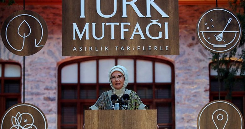 Asırlık Tariflerle Türk Mutfağı kitabı