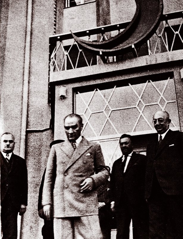Atatürk’ün katıldığı 29 Ekim kutlamalarından fotoğraflar