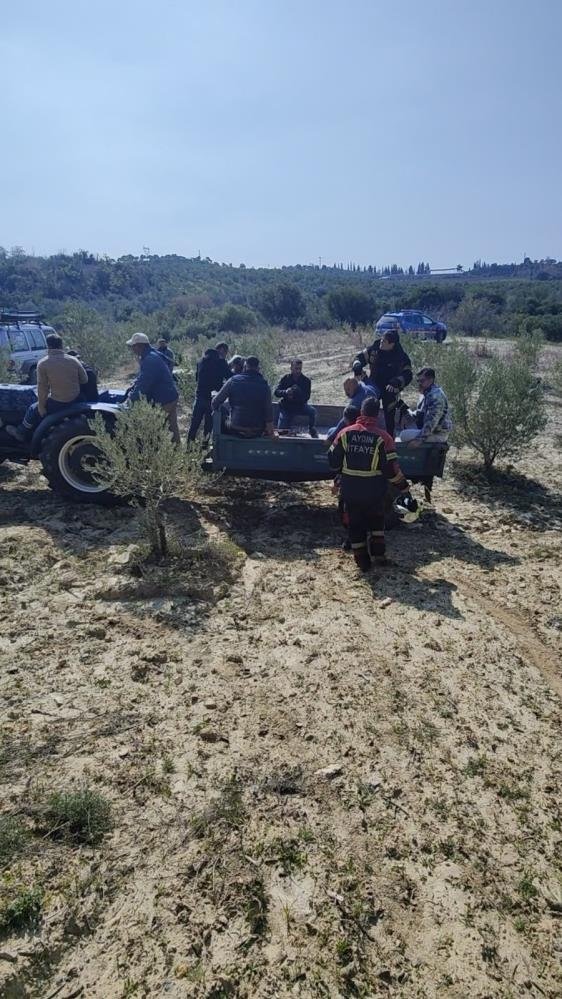 Tarlada devrilen traktörün üzerinden savrulan çiftçi yaralandı