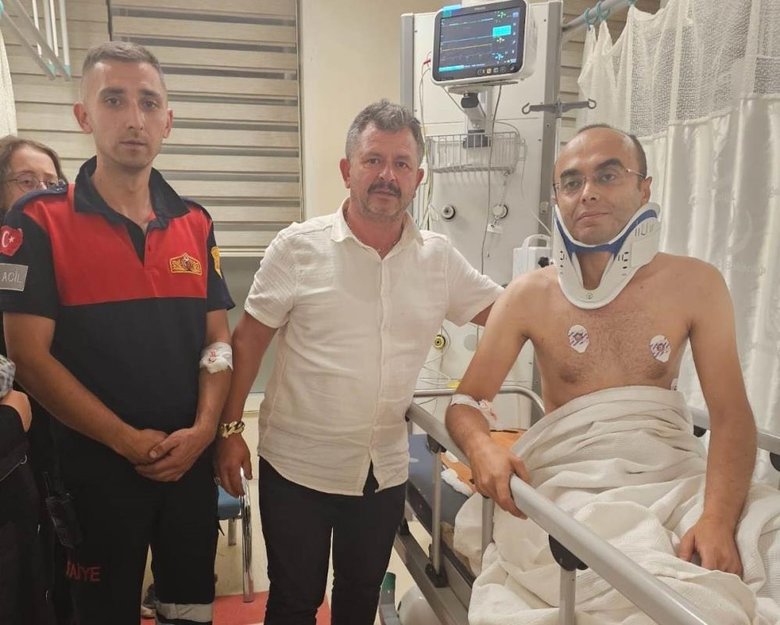 Orman yangınından dönen arazöz takla attı: İtfaiye amiri ve sürücü yaralandı