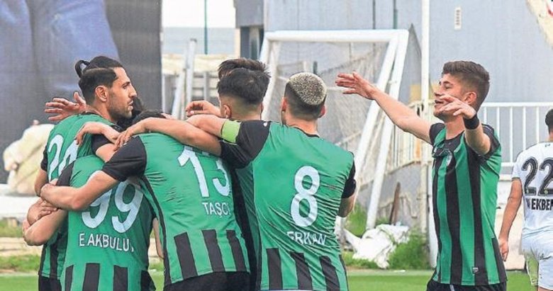 Bornova 1877’de üç isme kanca