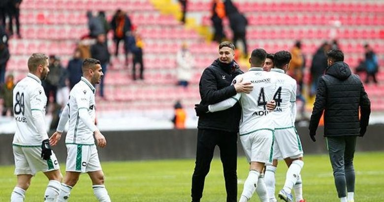 Konyaspor geç açıldı