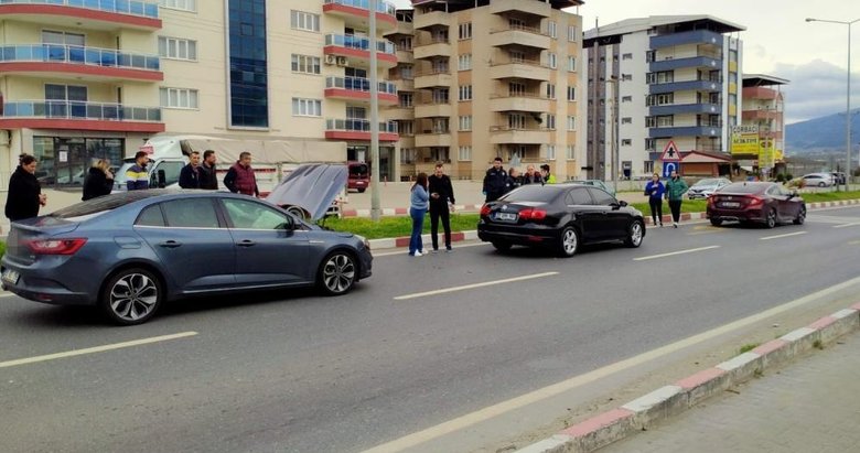 Aydın’da zincirleme kaza sonrası sürücü kadın sinir krizi geçirdi