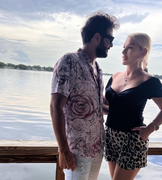 Seda Sayan ile eşi Çağlar Ökten’den düşman çatlatan pozlar!