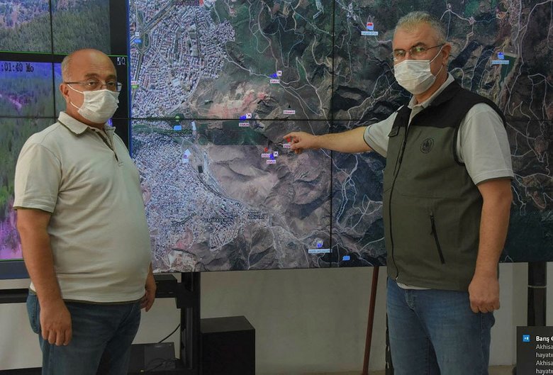Ege’deki orman yangınlarıyla mücadele bu merkezden yönetiliyor