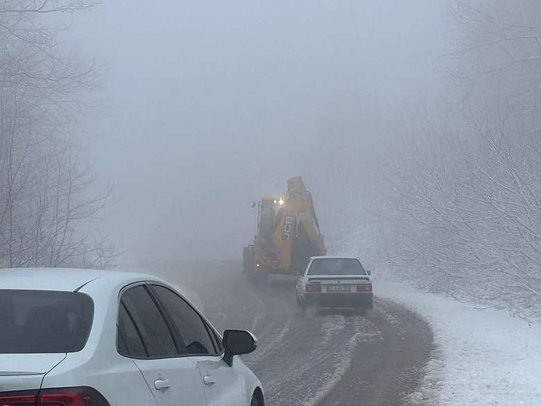 Çanakkale’de lapa lapa kar yağdı