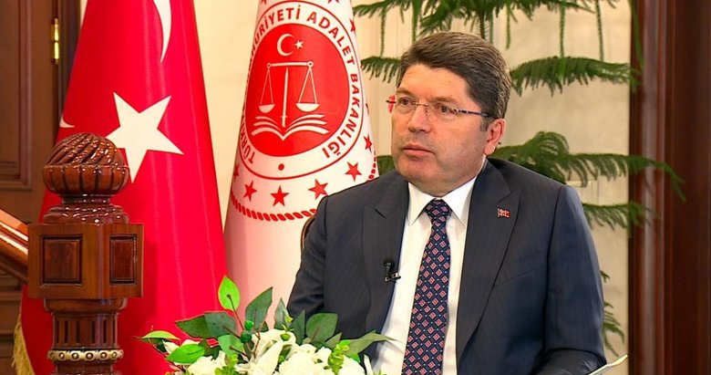 Bakan Tunç: Hayvanlarımızı da koruyacağız, insanlarımızı da koruyacağız