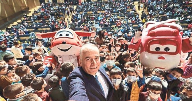 Bilim, kültür ve sanat bu merkezde