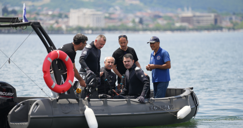 Dip temizliği sırası Fethiye Körfezi’nde