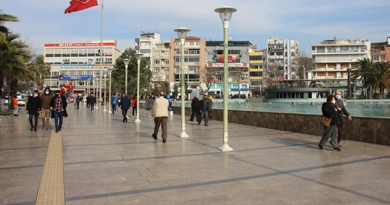 Son dakika: Bakan Koca illere göre haftalık vaka haritasını paylaştı! İzmir’de son durum ne?