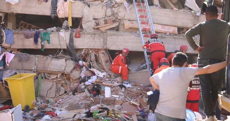 İzmir’de yıkılan binalarla ilgili ortaya çıkan gerçek! Dışı makyajlı içi çürük binalar öldürdü
