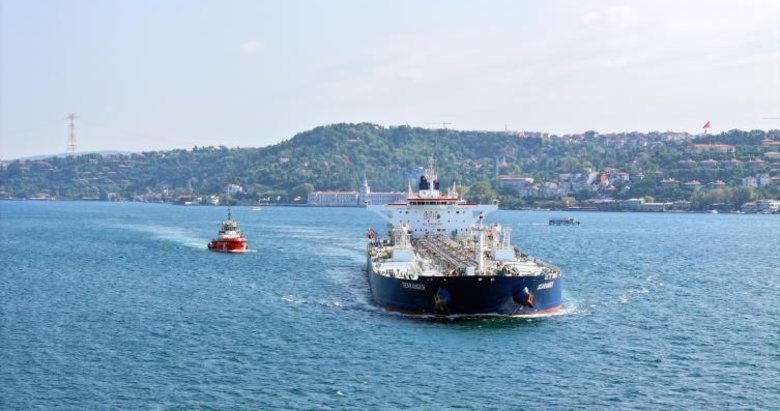 Kıyı Emniyeti ekipleri 9 ayda 37 bin 128 gemiye kılavuzluk hizmeti verdi