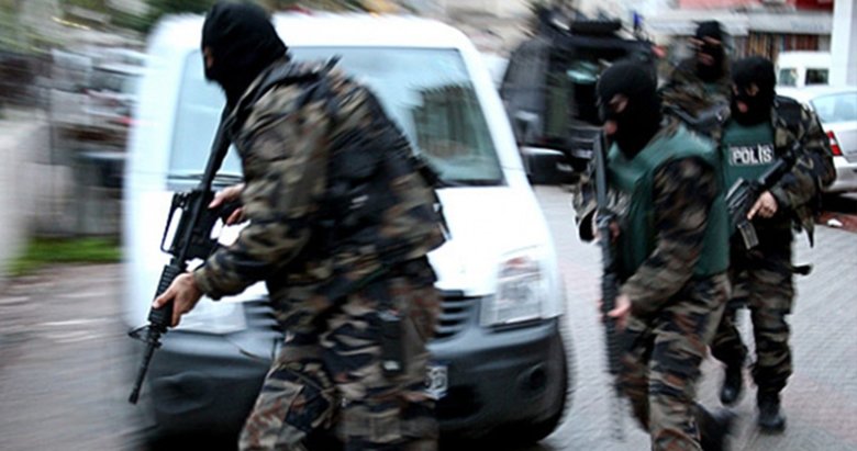 İzmir’de terör örgütlerine operasyon